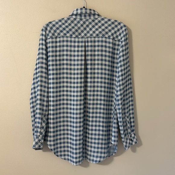 Rails Womens Carter Button Down Shirt Blue Mini Check Sz Medium Coastal Cowgirl - Picture 2 of 10